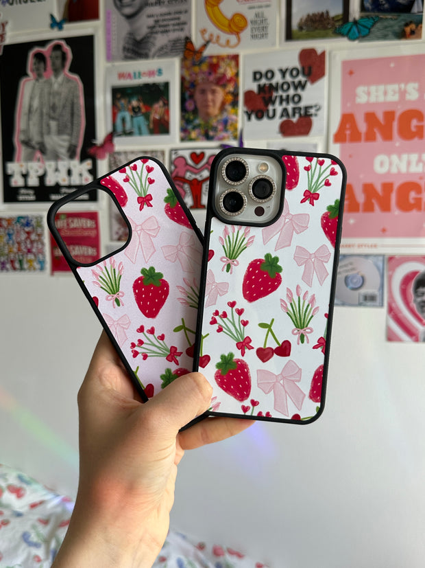 Strawberry ribbon case