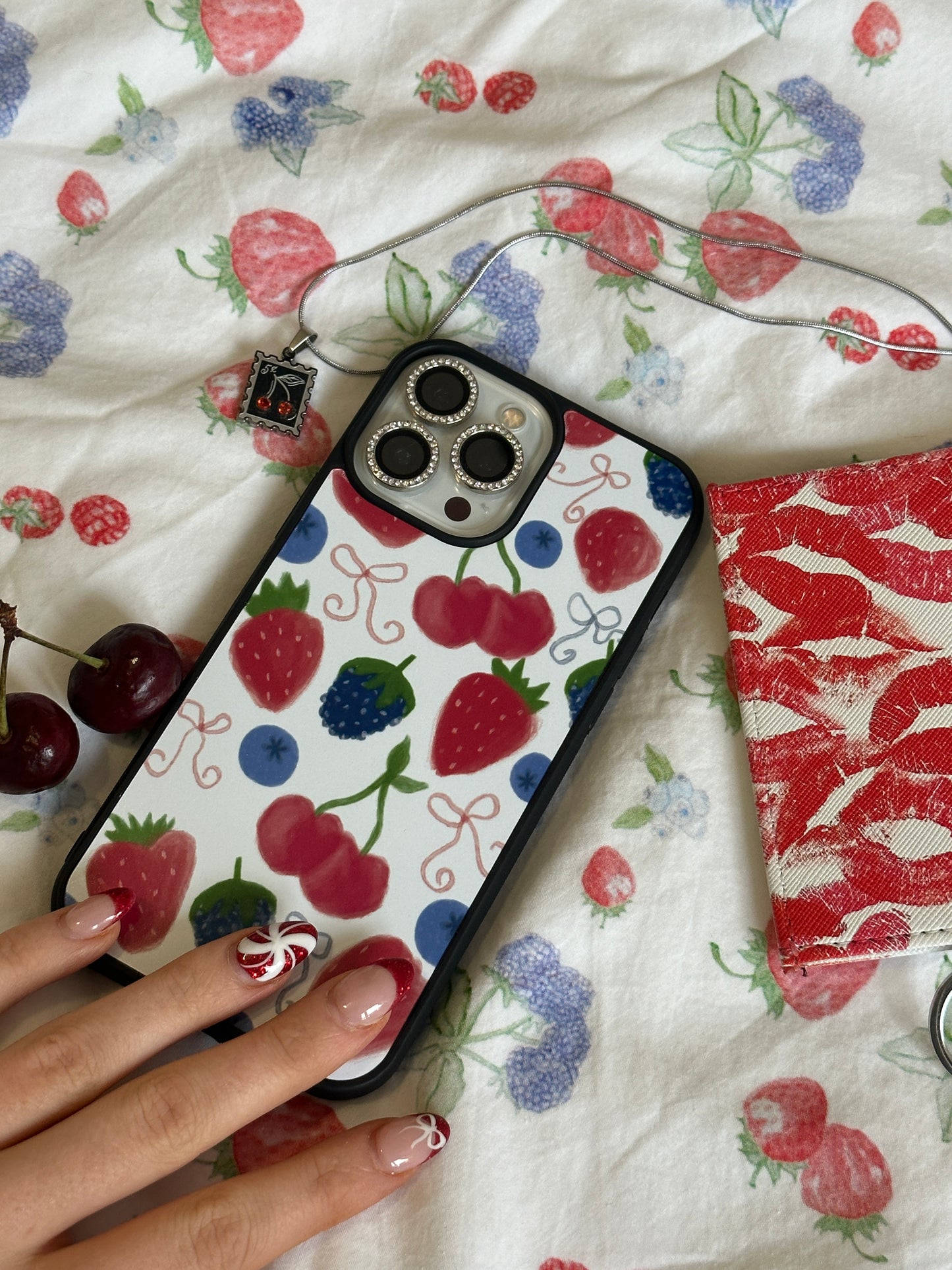 'Fruity bow' case