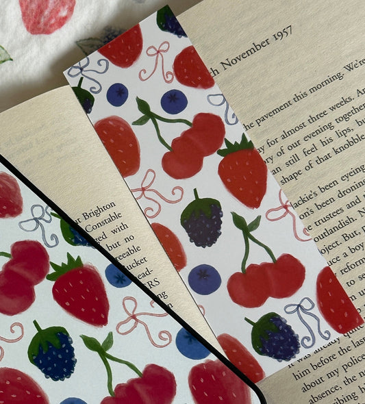 'Fruity bow' bookmark